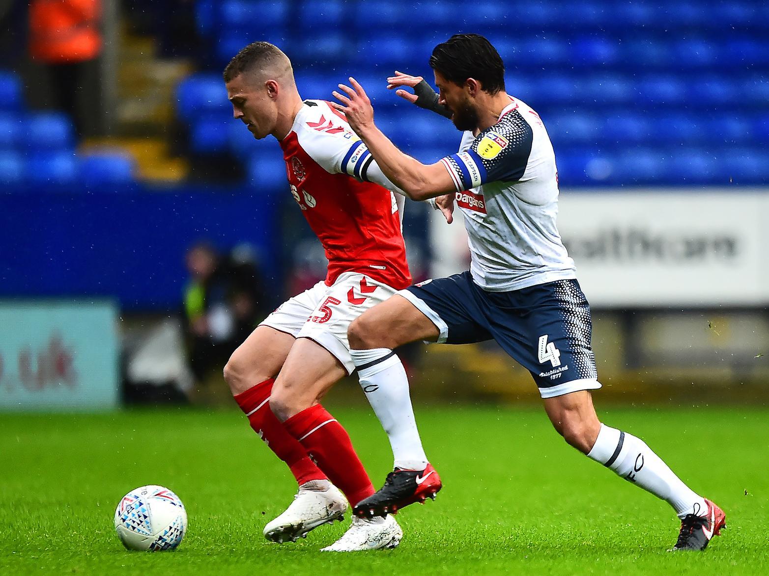 Midfielder Jason Lowe signs for Salford City after Blackpool and Fleetwood Town links Midfielder Jason Lowe signs for Salford City after Blackpool and Fleetwood Town links