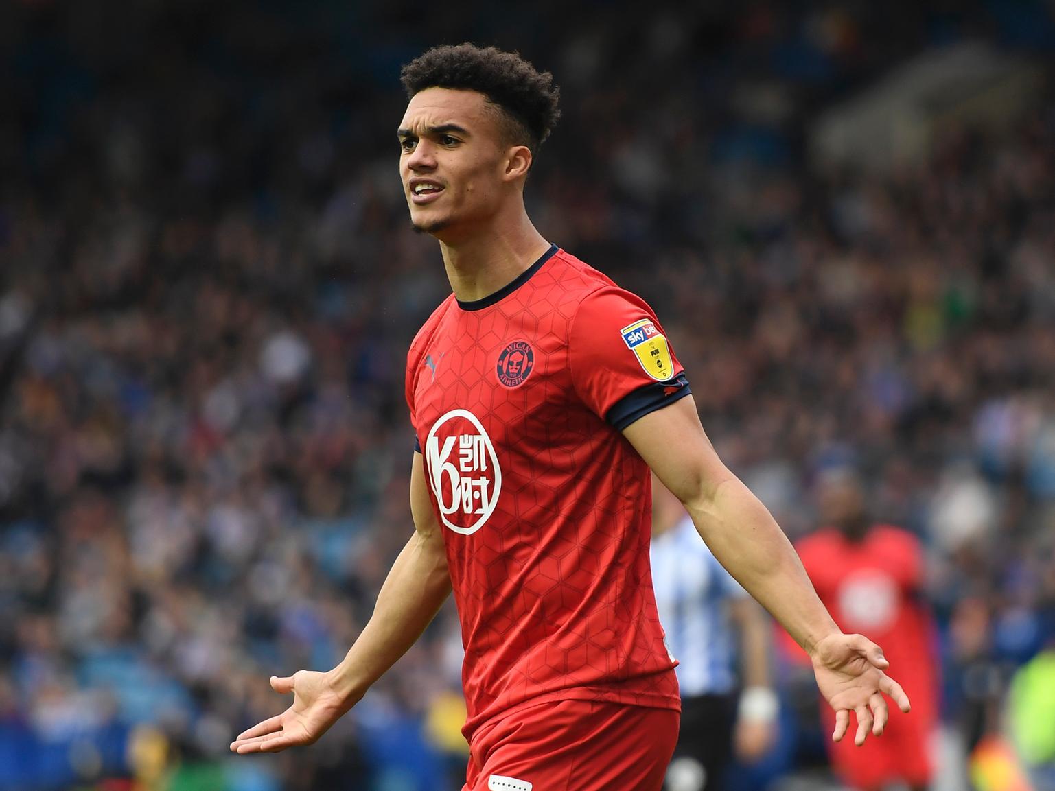 Wigan Athletic going into administration 'seems dodgy', says Antonee Robinson Wigan Athletic going into administration 'seems dodgy', says Antonee Robinson
