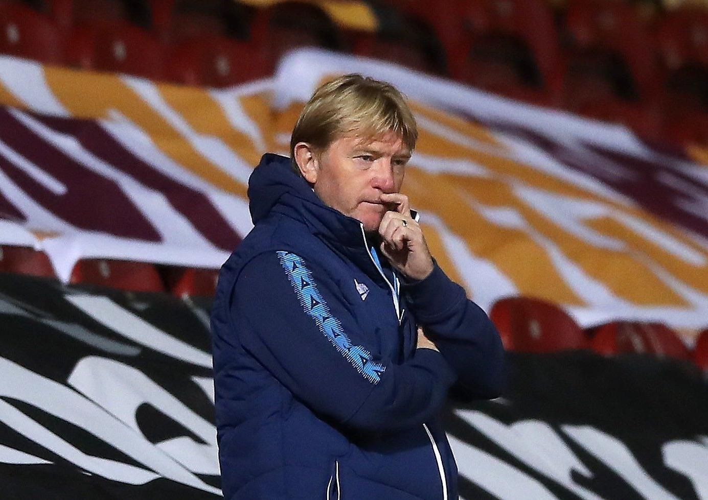 Barrow v Bradford City - Stuart McCall finds formation to settle on with Bantams Barrow v Bradford City - Stuart McCall finds formation to settle on with Bantams