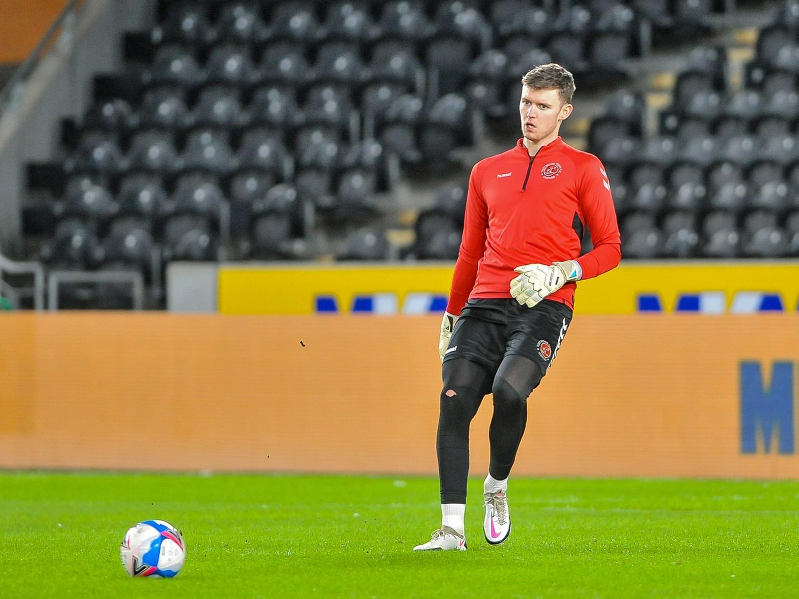 Fleetwood Town make emergency goalkeeper signing Fleetwood Town make emergency goalkeeper signing