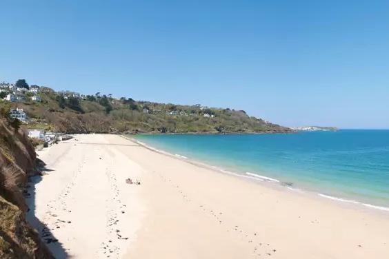 Carbis Bay Beach (Cornwall) - 10.7 million views